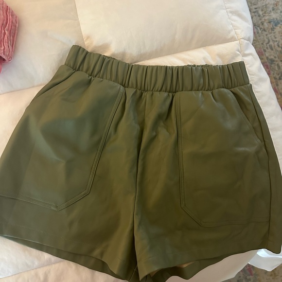 Green Leather shorts - Picture 1 of 3